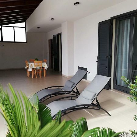 Appartamento Gambero Beach Santa Teresa Di Riva Exteriör bild