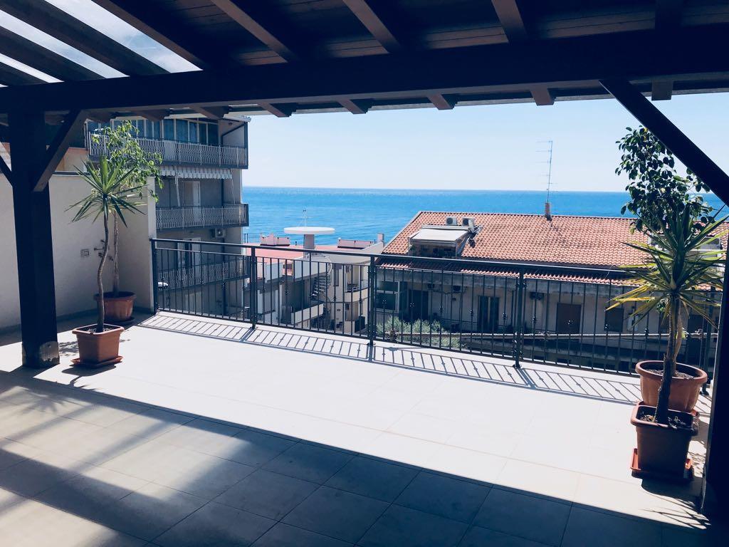 Appartamento Gambero Beach Santa Teresa Di Riva Exteriör bild
