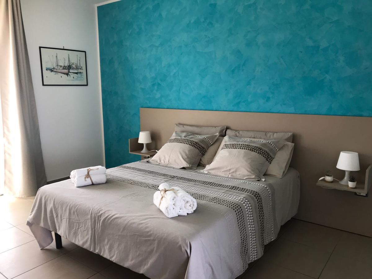 Appartamento Gambero Beach Santa Teresa Di Riva Exteriör bild