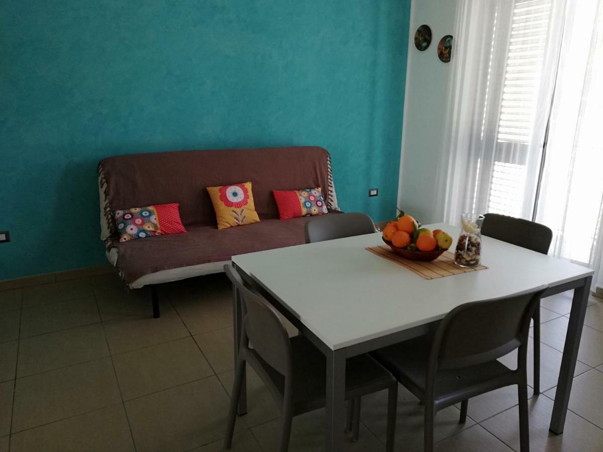 Appartamento Gambero Beach Santa Teresa Di Riva Exteriör bild